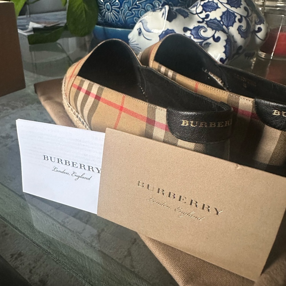 Burberry Checkered Slip-On Shoes - Picture 2 of 8